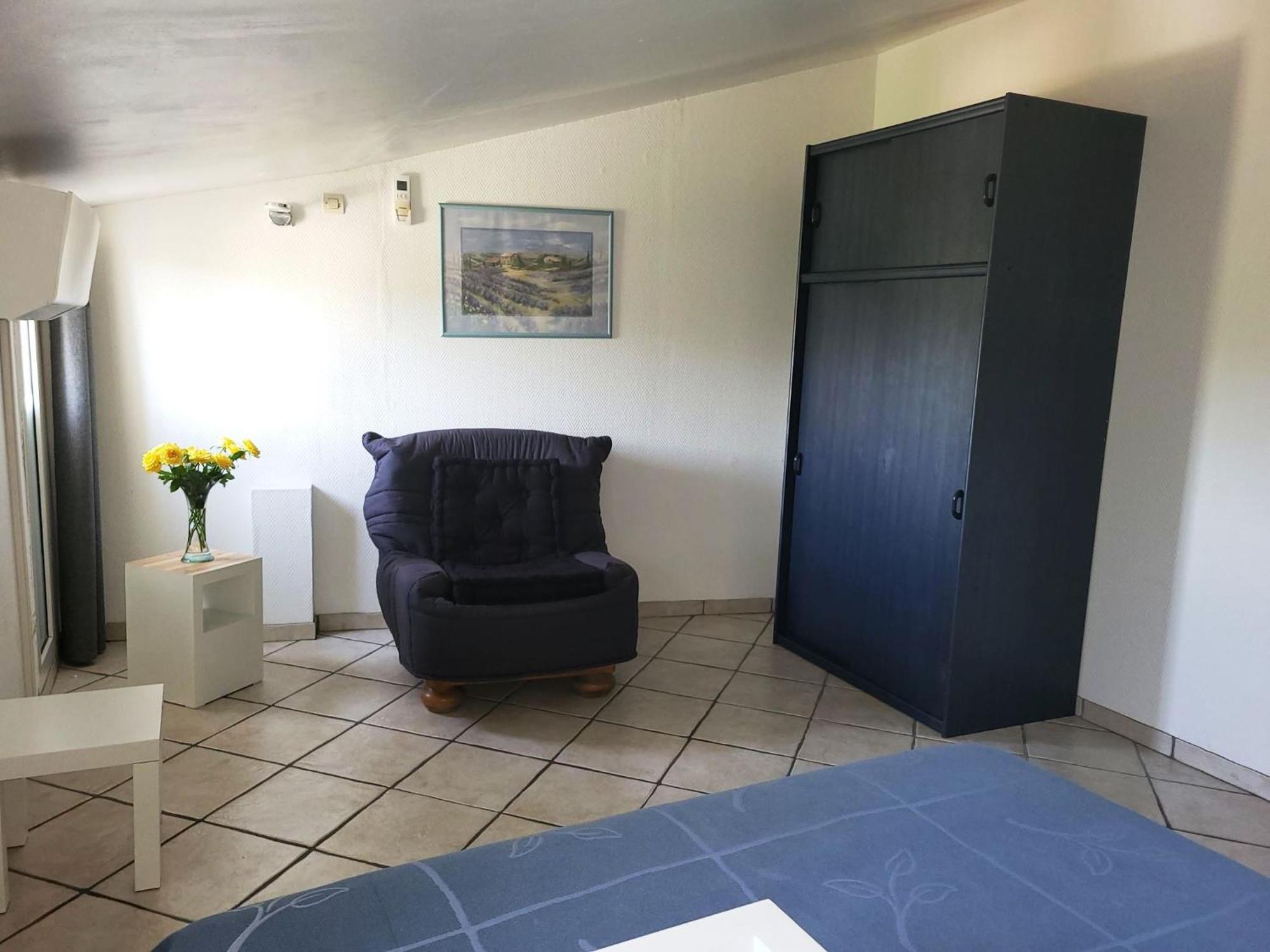 15Mn De Cannes, Villa La Soleiade , 3Gites 2-4 Pers Type T2, Climatises, Piscine, Au Lac De Saint-Cassien Var モントルー エクステリア 写真