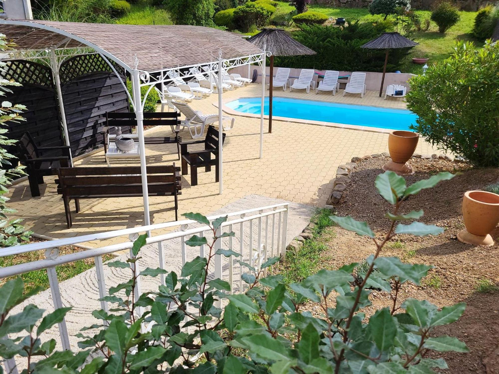 15Mn De Cannes, Villa La Soleiade , 3Gites 2-4 Pers Type T2, Climatises, Piscine, Au Lac De Saint-Cassien Var モントルー エクステリア 写真