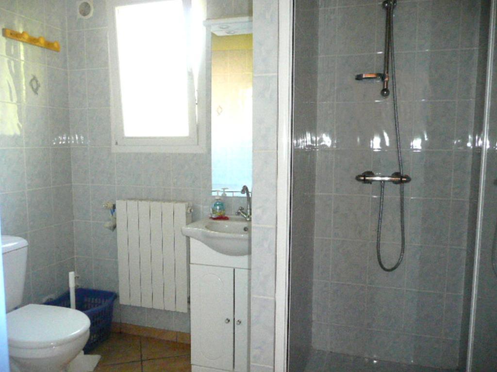 15Mn De Cannes, Villa La Soleiade , 3Gites 2-4 Pers Type T2, Climatises, Piscine, Au Lac De Saint-Cassien Var モントルー 部屋 写真